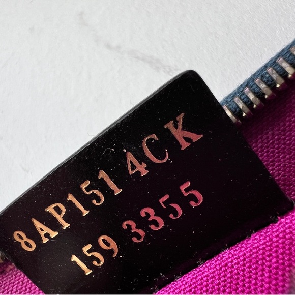 💯 Authentic FENDI Roma Coin Key Purse - Picture 11 of 13